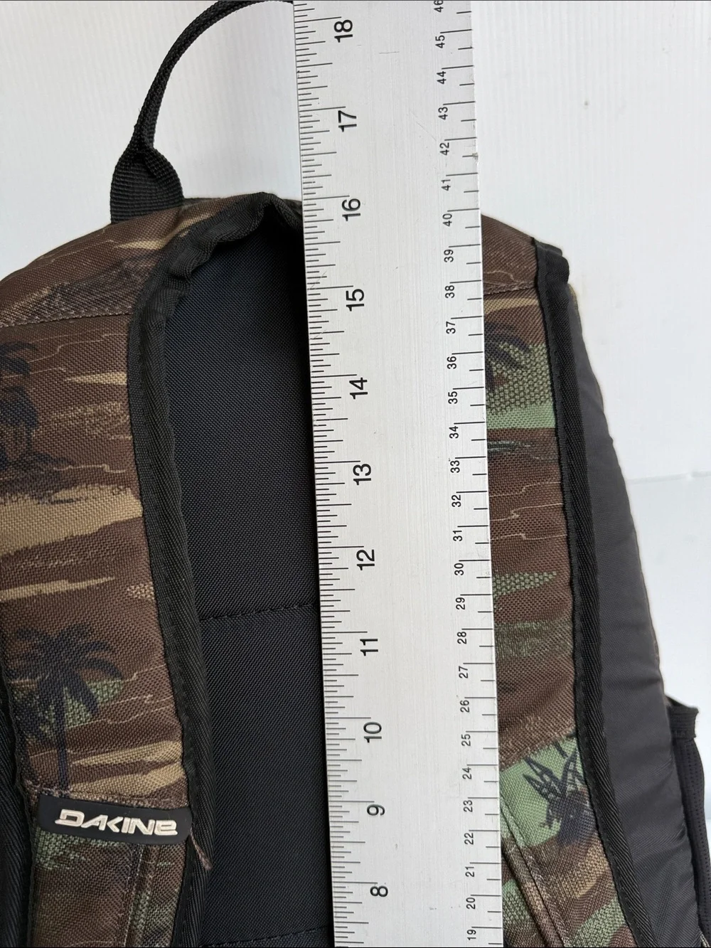 Dakine Campus S 18L Backpack Urban Camo Hula Hawaiian Green Black Laptop Surfer